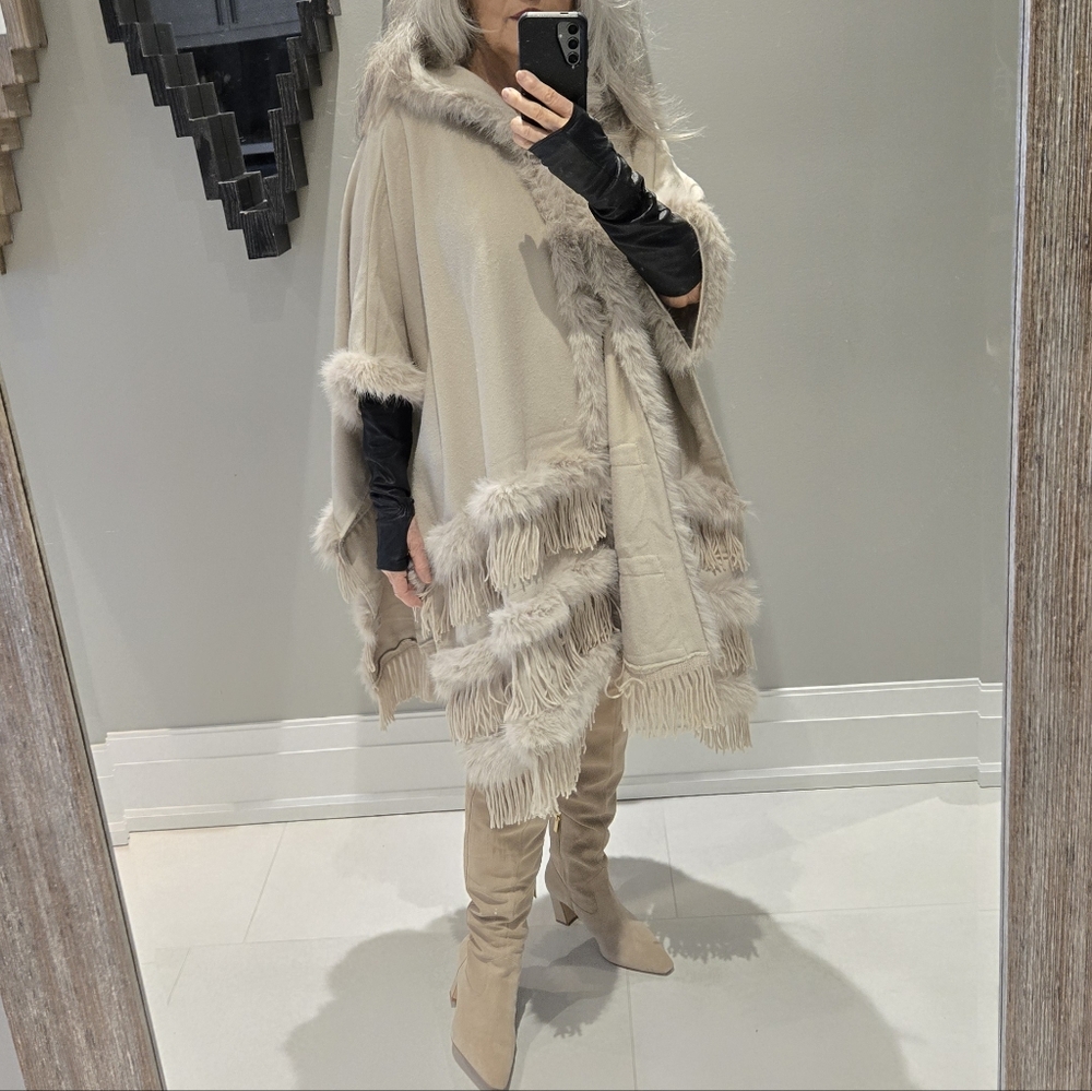 Original Cape NWT O/S
